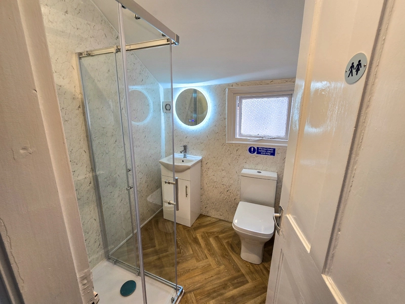 Sherwin Grove, 5-Bed Ensuite Student Home NG7 2EZ - Thumbnail 7